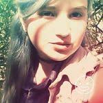 Anastasia Rader's Instagram, Twitter & Facebook