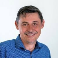 200+ perfiles de «Amacker»