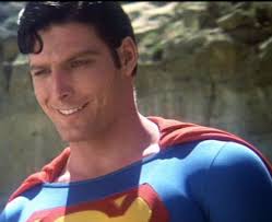 Superman rolü için son dönemin en başarılı genç siyahi oyuncularından michael b. Blesteme Bizare Stiai De Blestemul Lui Superman Sau Al Masinii Lui James Dean Mobile