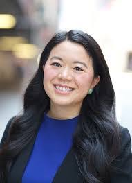 Robin Lee's Instagram, Twitter & Facebook