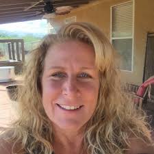 Roosters Men's Grooming Center