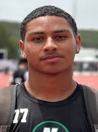 Dane Dunn's Instagram, Twitter & Facebook