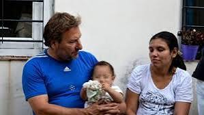 La madre de Isabella se niega a declarar y podría cambiar la carátula del caso - Noticias - Cadena 3 Argentina