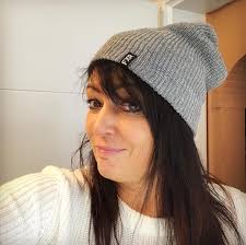 Yvette Kern-Zschau telah menambah...