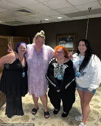 1000-Lb Sisters Star Tammy Slaton Is Praised For Walking Unassisted | Daily  Mail Online