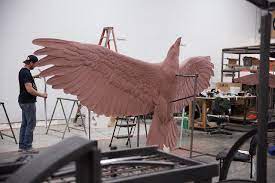 A life sized recreation of the monstrous teratorn Aiolornis :  r/Naturewasmetal