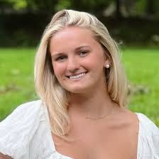 Elizabeth Messier's Instagram, Twitter & Facebook