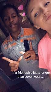 Melissa Levesque (@melissalevesque)