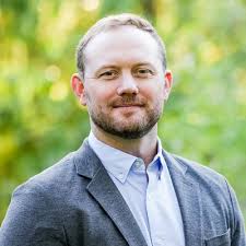 I'm happy to share that I'm starting a new position as Vice President,  Creative Director at Boom Supersonic. My journey at Amazon has been  incredible and I'm excited to move from the