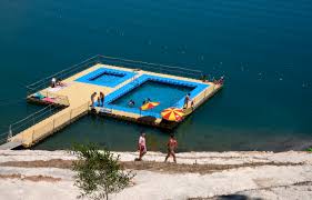 See full list on de.wikipedia.org Praia Fluvial De Santa Clara Fica Numa Das Maiores Albufeiras Da Europa E E Um Oasis De Frescura No Alentejo Portugal Sapo Viagens