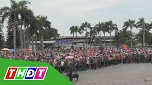 Cty pouyuen đã phải cho tất cả công nhân nghỉ việc đồng thời huy động rất đông công an đến để là một công ty có số lượng công nhân đông nhất tại sài gòn, cty pou yuen cũng được xem là một. Cong Nhan Cong Ty Pouyuen Trá»Ÿ Láº¡i Lam Viá»‡c Thdt Youtube