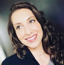 Heather Peterson's Instagram, Twitter & Facebook