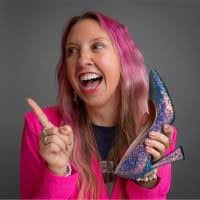 Amanda Blume's Instagram, Twitter & Facebook