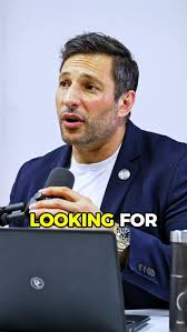 💰 Thinking of getting into real estate just for the money? Think again!  Clients can spot "commission breath" from a mile away, and without trust,  success will be an uphill battle. 🏡❌, 🎙️ In Episode ...