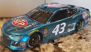 This item is not in mint condition and is in no way being described as mint or even near mint. Toys Hobbies 2018 Bubba Wallace 43 Click N Close Test 1 64 Nascar Diecast In Stock Free Ship Mksdabrowka Pl