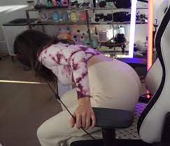 Expected Content on X: Pokimane got a fat ass! t.coeJ9IdqO5cX  X
