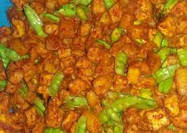 Bumbu untuk saus kacang ini antara lain cabai merah, bawang putih, gula pasir, asam jawa, bawang putih, garam dapur, dan cuka. Cara Mengolah Sambal Goreng Kentang Tahu Kapri Sedap Resep Us