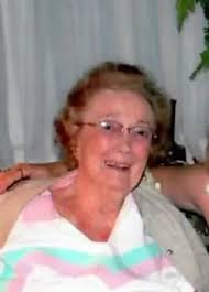 Elizabeth Knipe's Instagram, Twitter & Facebook