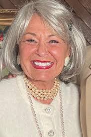 Roseanne Barr Wiki, Biography, Age, Gallery, Spouse and more