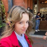 Madeline Oneill's Instagram, Twitter & Facebook