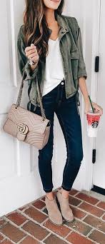 30 Cute And Casual Winter Outfit Ideas For School Casual Winter Outfits College Outfits Casual College Outfits Preppy