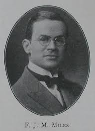 Collecting Vintage Compacts: The History of Melba Cosmetics