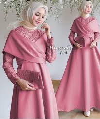 Saat ini, sudah ada banyak sekali model baju terbaru yang bisa anda pilih. 30 Model Gamis Brokat Di Bawah Rp200 Ribu Yang Stylish Dan Elegan Updated 2021 Bukareview