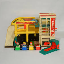 This is what i had growing up and i want one for liam so bad! Complete Vintage Fisher Price Little People And 42 Similar Items