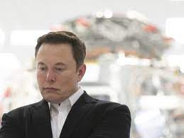 Sad internet boy Elon Musk decides to log off. Again. | Mashable