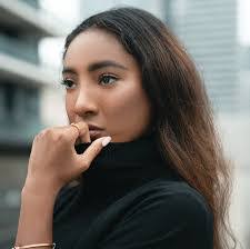 Elisa Richardson's Instagram, Twitter & Facebook