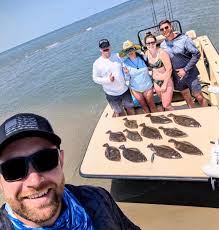 Good morning from Réunion Island Love the smell of fresh fish in the  morning... and the taxes of the sea 😜