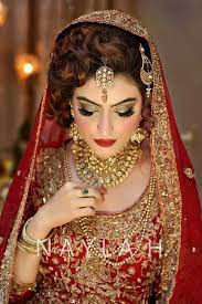 Latest Bridal Makeup Trends 2018 For Pakistani Brides Beststylo Com Stunning Wedding Dresses Pakistani Bridal Makeup Pakistani Bride