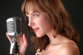 Melissa Pace's Instagram, Twitter & Facebook