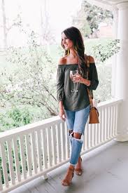 Off The Shoulder Top Boyfriend Jeans Spring Business Casual Outfits Flirty Outfits Spring Outfits Casual