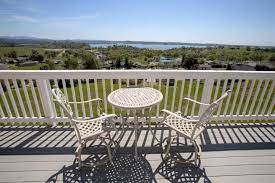 Lake camanche south shore is a popular central california destination and has 11 campgrounds that are situated next or close to the lake. Retreat Near Lake Camanche Weekend Getaways From Sacramento