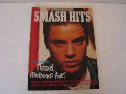 SMASH HITS MAGAZINE