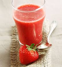 Smoothie Pommes Fraises 14 Recettes De Jus Et De Smoothies A Faire Avec Le Juice Expert Magimix Elle A Table Recette Jus Recette Smoothie Fruit Smoothie Pomme