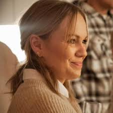 Jacqueline Lauer: Ausbildung und Berufserfahrung