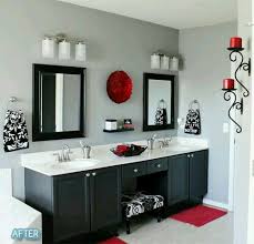Pin By Jennifer Harris On Cottage Yaฬv Red Bathroom Decor Gray Bathroom Decor Black Bathroom Decor