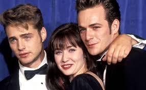 Luke perry, interpretul personajului dylan din cunoscutul serial „beverly hills 90210, a murit luni. ReacÈ›ia Lui Shannen Doherty La Moartea Lui Luke Perry El Este Al Meu Dylan Perfecte Ro