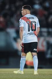 Juan fernando quintero fue licenciado para viajar unos días a colombia y continuar ahí la recuperación. Juanfer Quintero En La Mira De Un Importante Equipo De La Mls Deportes River Plate El Intransigente