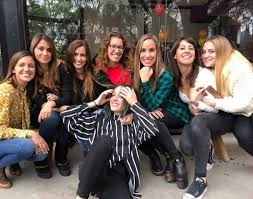Roccuzzo's father is a businessman and her mother was a homemaker. Bestsport Antonela Roccuzzo With Her Family