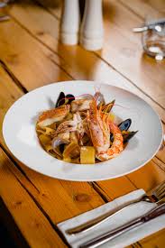 Check spelling or type a new query. Calamarata Ai Frutti Di Mare E Pesce In Bianco Pomodoro 400 Gr Sardin Ro