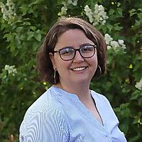 40 Best Romance Podcasts You Must Follow in 2025