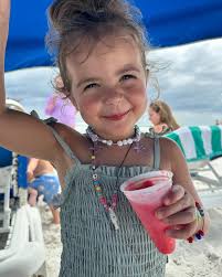 Logan Maloney (@loganmaloneyy) • Instagram photos and videos