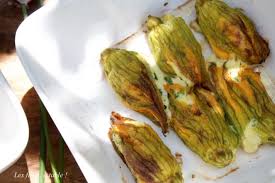 Fleurs De Courgettes Farcies A La Ricotta En 2020 Fleur De Courgette Farcie Recette Fleur De Courgette Courgettes Farcies
