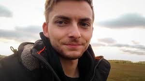 Philipp mickenbecker kämpt gegen krebs im endstadium. Youtube Star Philipp Mickenbecker Der Tumor Ist Ziemlich Gewachsen