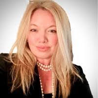 Laura Halbrook's Instagram, Twitter & Facebook