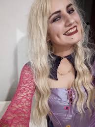 Sydney does amazing Halloween makeup!!