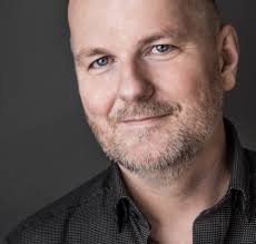 Tom Morse's Instagram, Twitter & Facebook